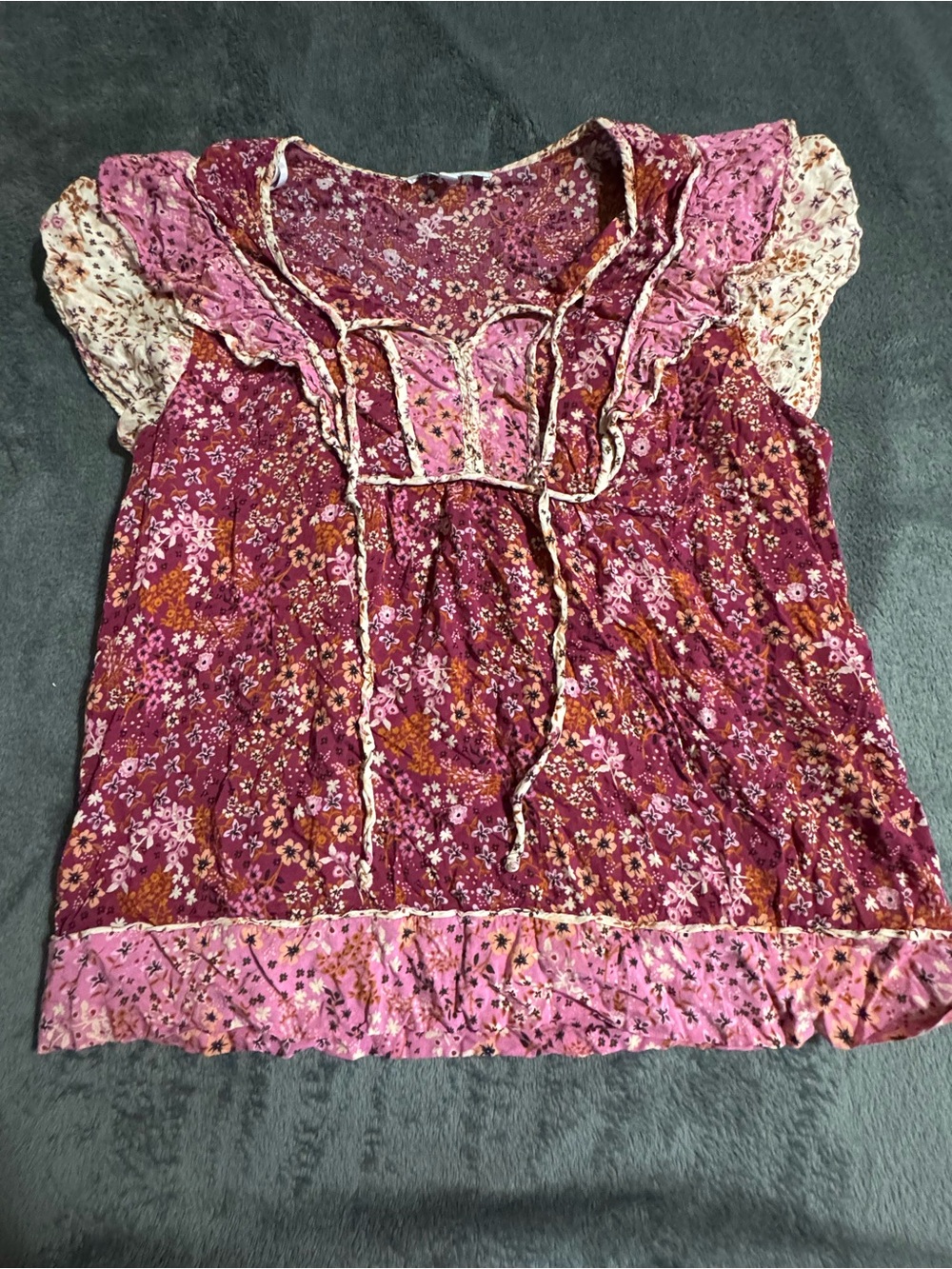 DR2 Women’s Size Large Floral Pink Boho Ruffled Sleeve Peasant Top